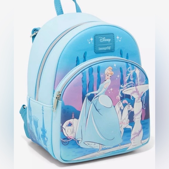 New Loungefly Disney Combo Backpack + Ears Headban Cinderella Castle. - Picture 4 of 11